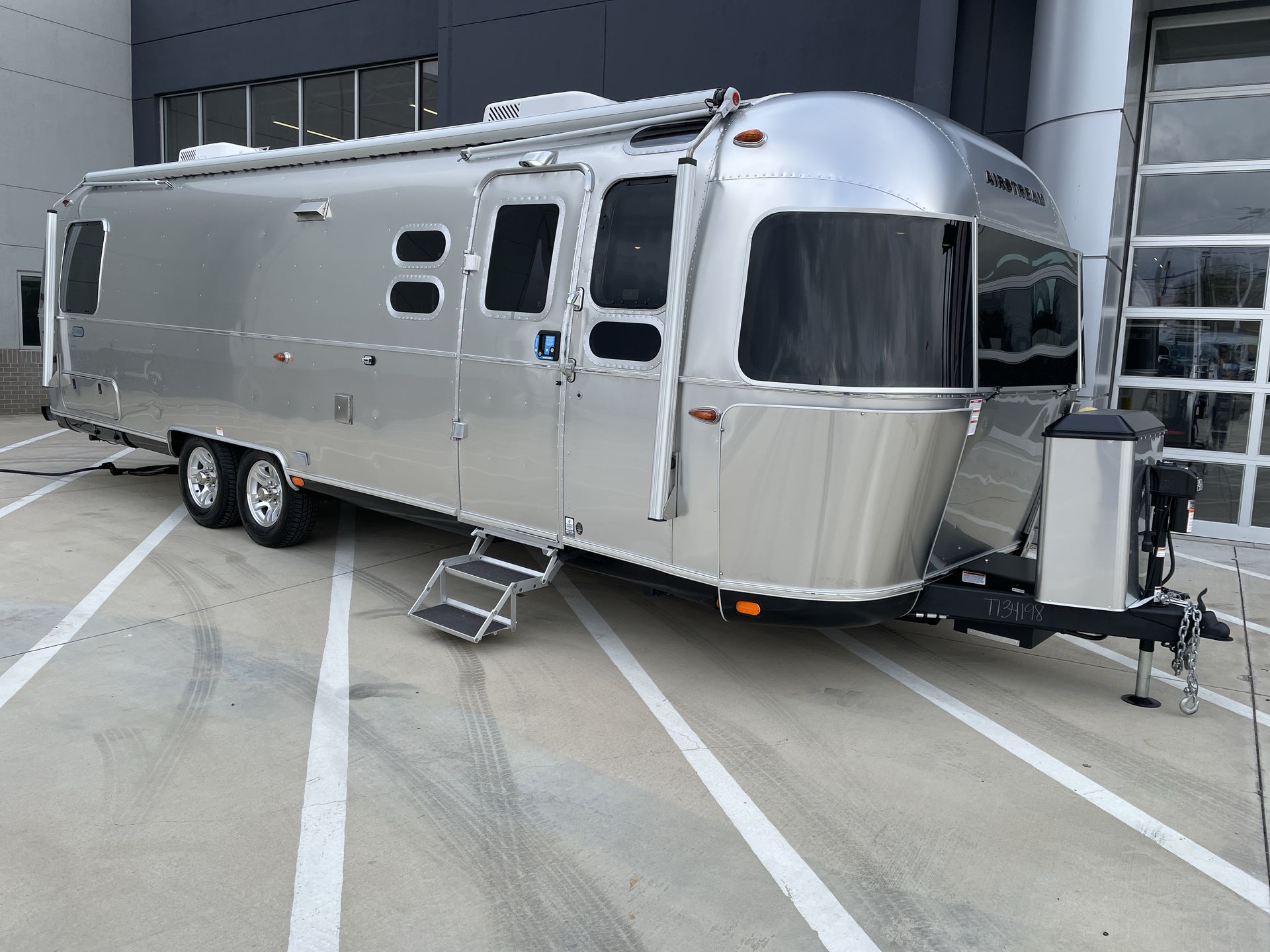2026 Airstream 30RBT Base