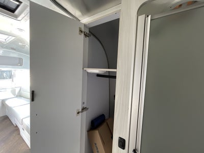 2026 Airstream 25FBQ Base