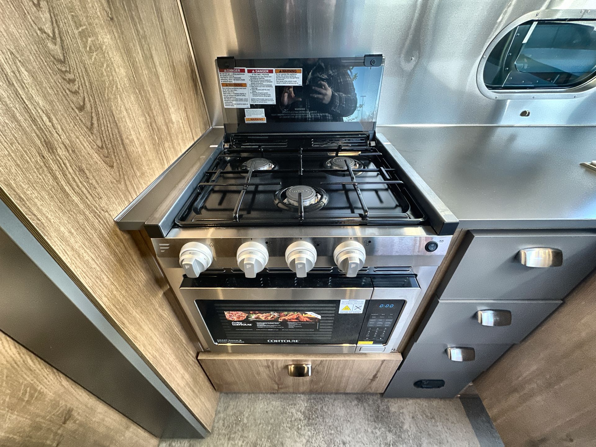 2026 Airstream 25FBQ Base