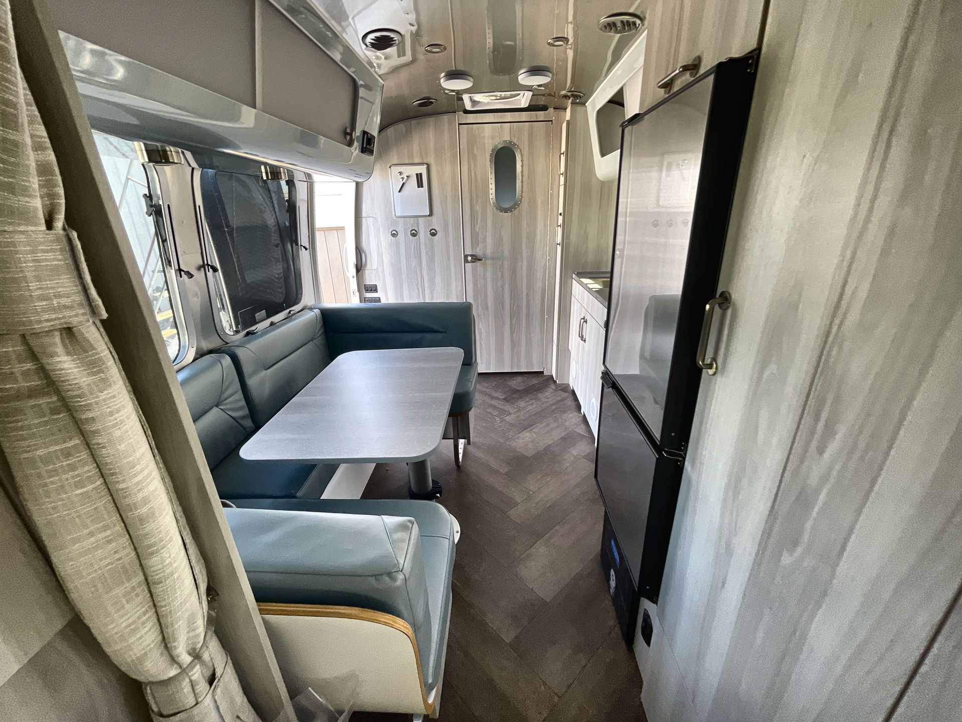 2026 Airstream 23FBT Base