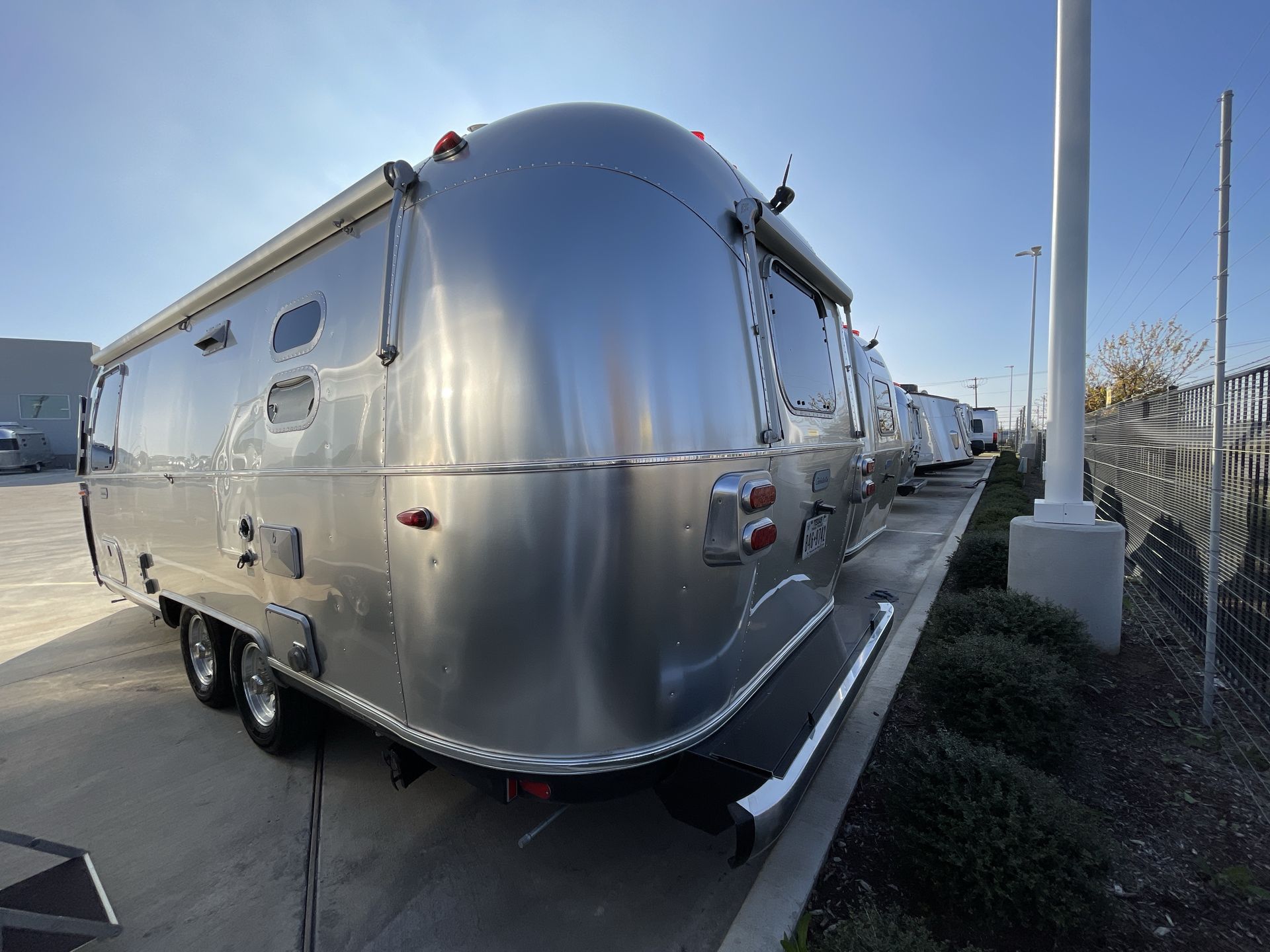 2021 Airstream 23FB Twin Base