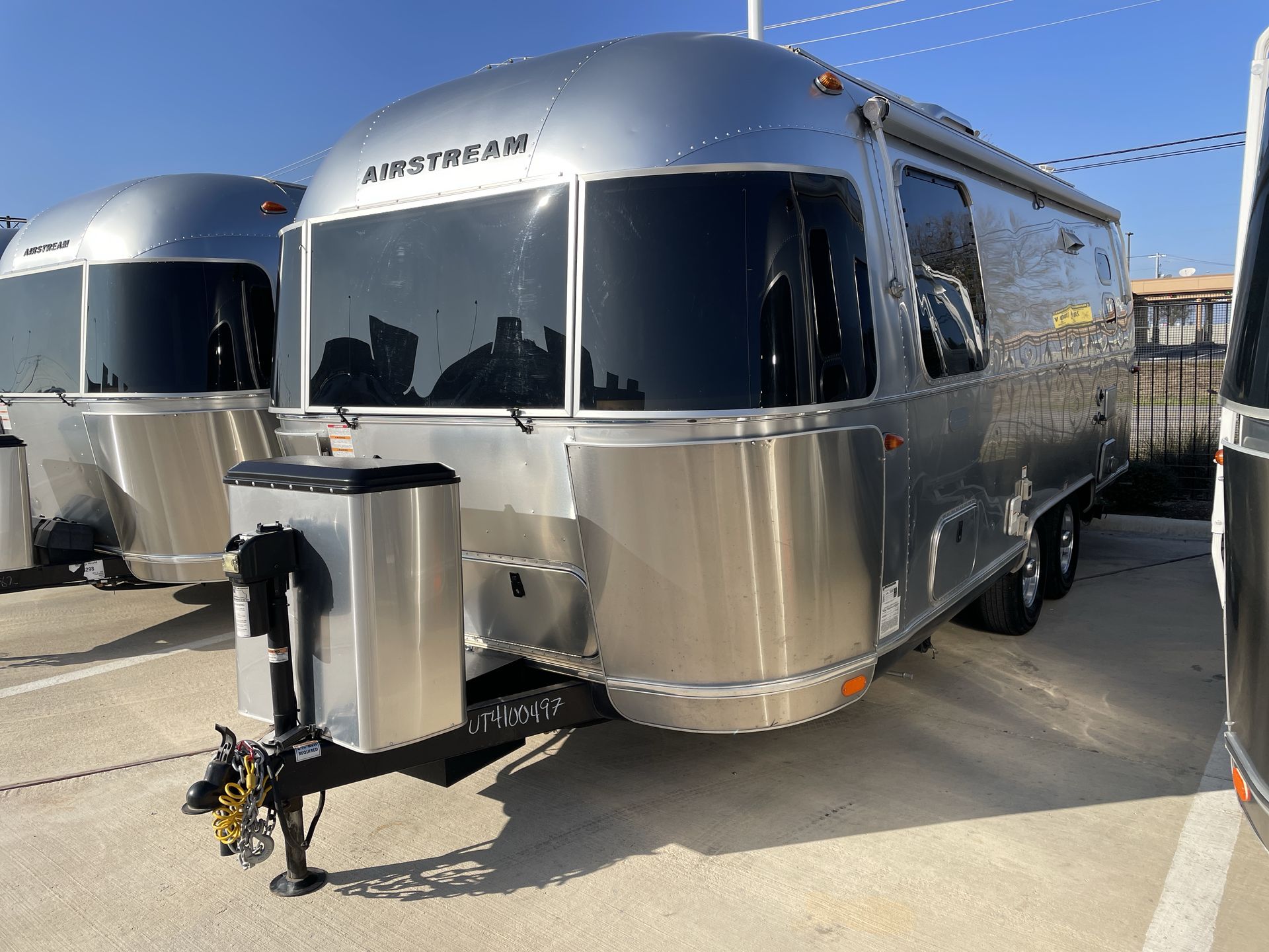 2021 Airstream 23FB Twin Base