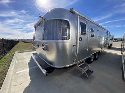 2024 Airstream 27FBT Base
