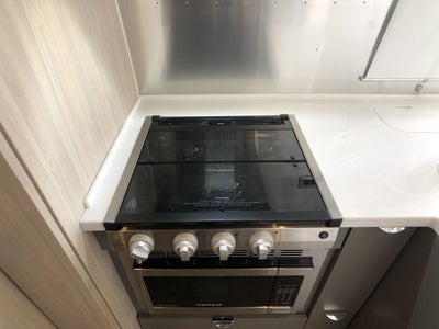 2023 Airstream 25FBQ Base