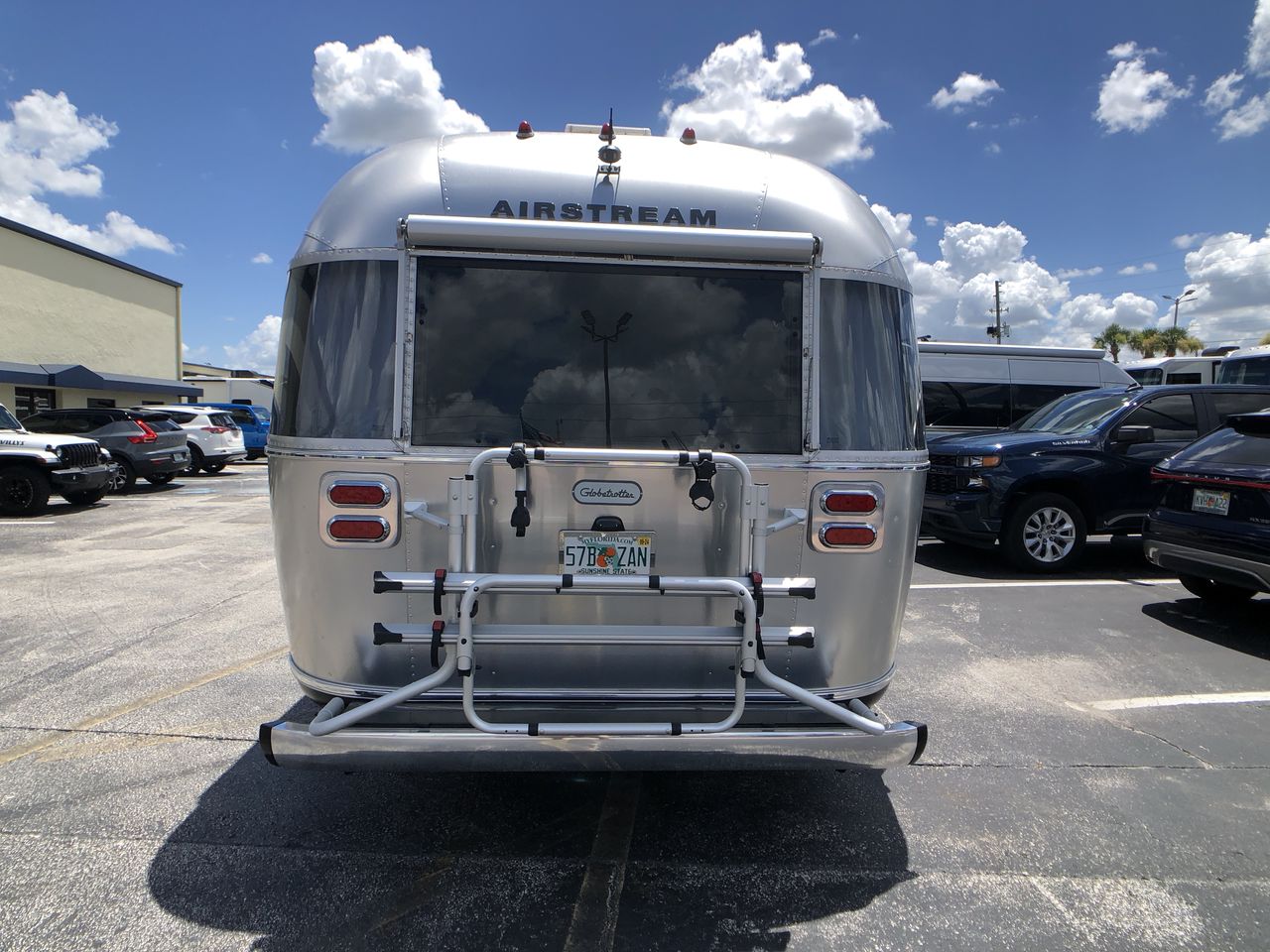 2023 Airstream 25FBQ Base