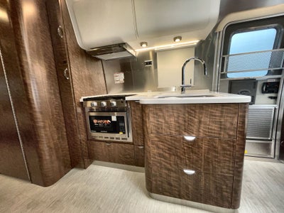2026 Airstream 25FBT Base