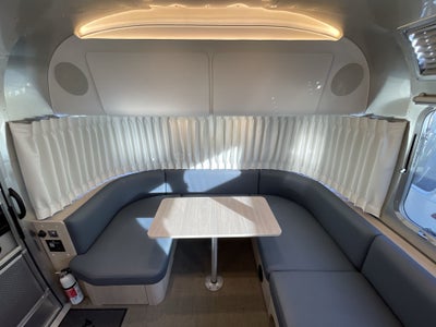 2024 Airstream 27FBQ Base