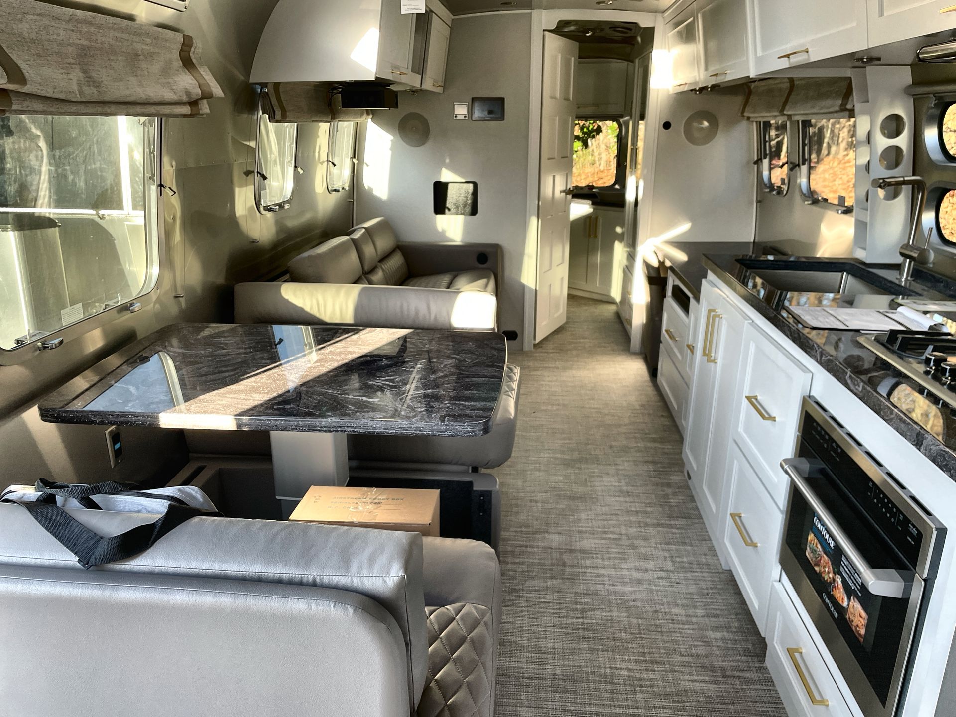 2026 Airstream 33FBQ Base