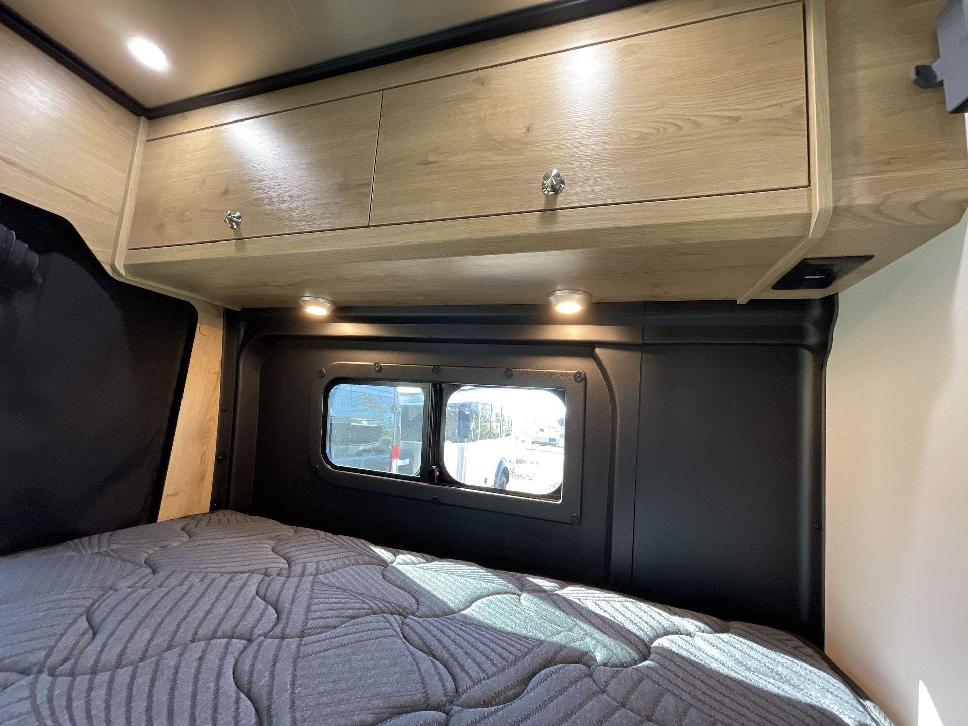 2026 Airstream Rangeline Base