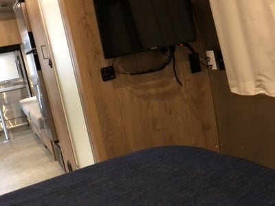 2026 Airstream 25FBQ Base