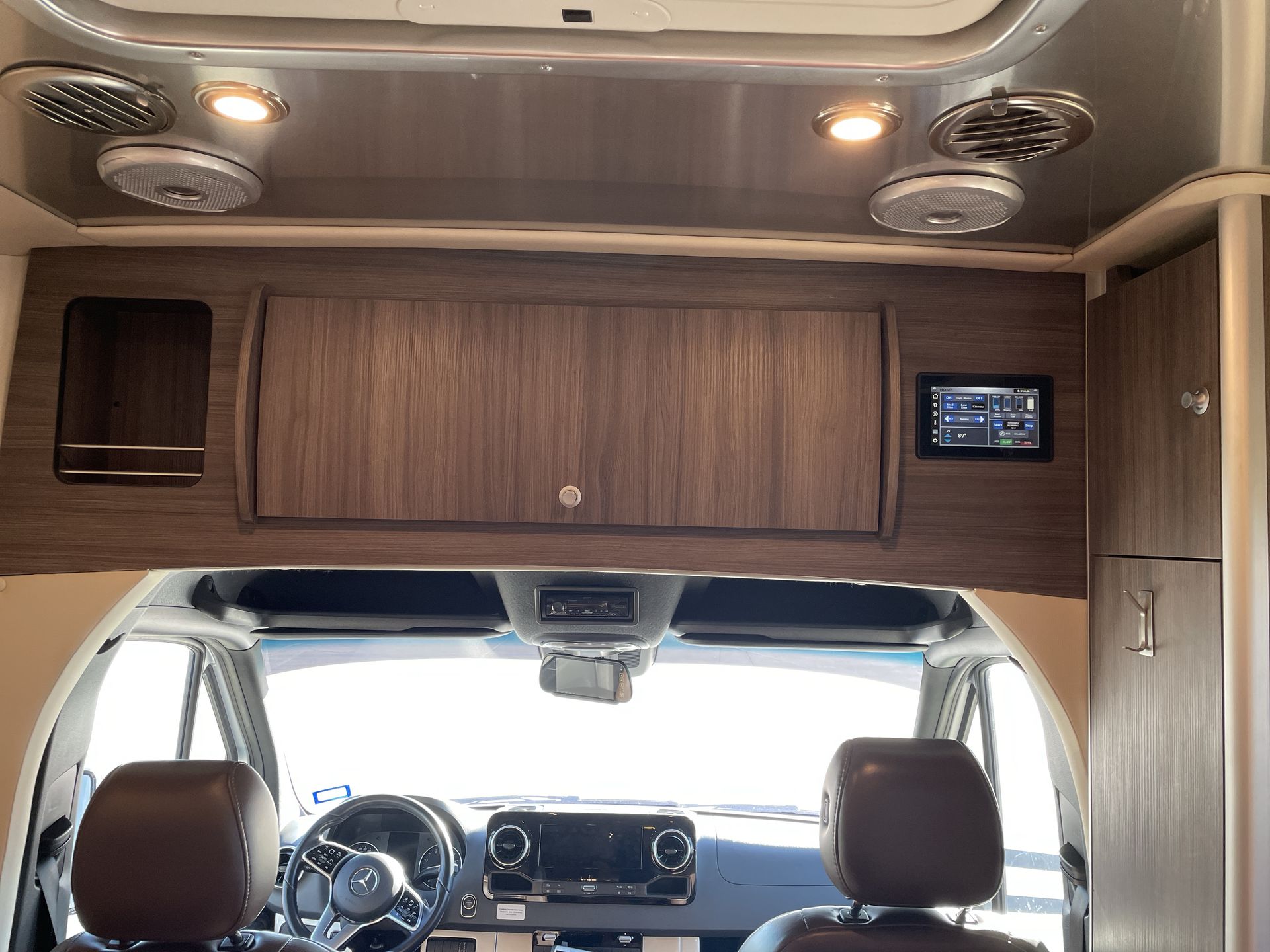 2021 Airstream Murphy Suite Base