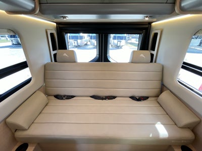 2026 Airstream 24GL Tommy Bahama Base