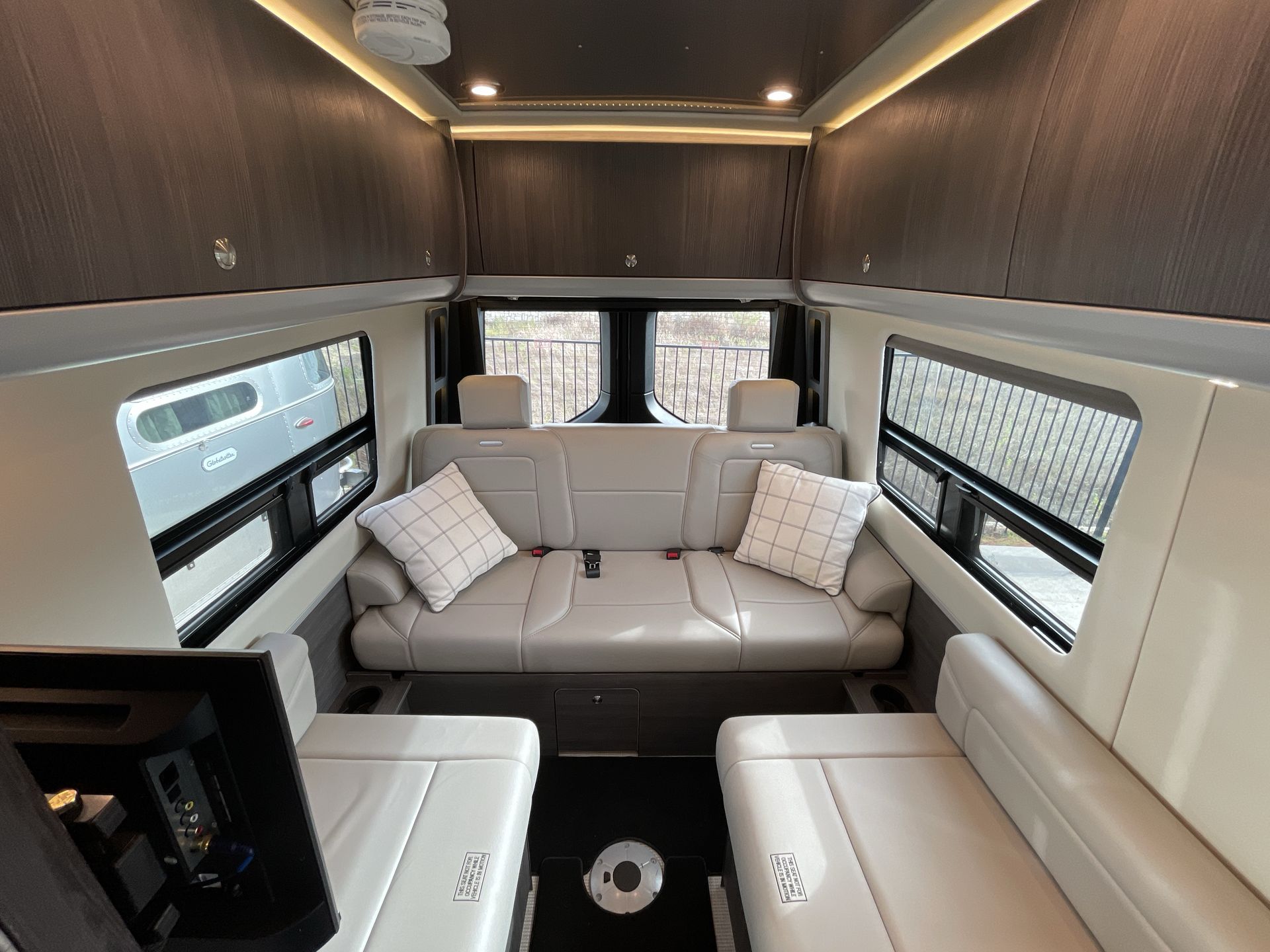 2025 Airstream 24GL Base