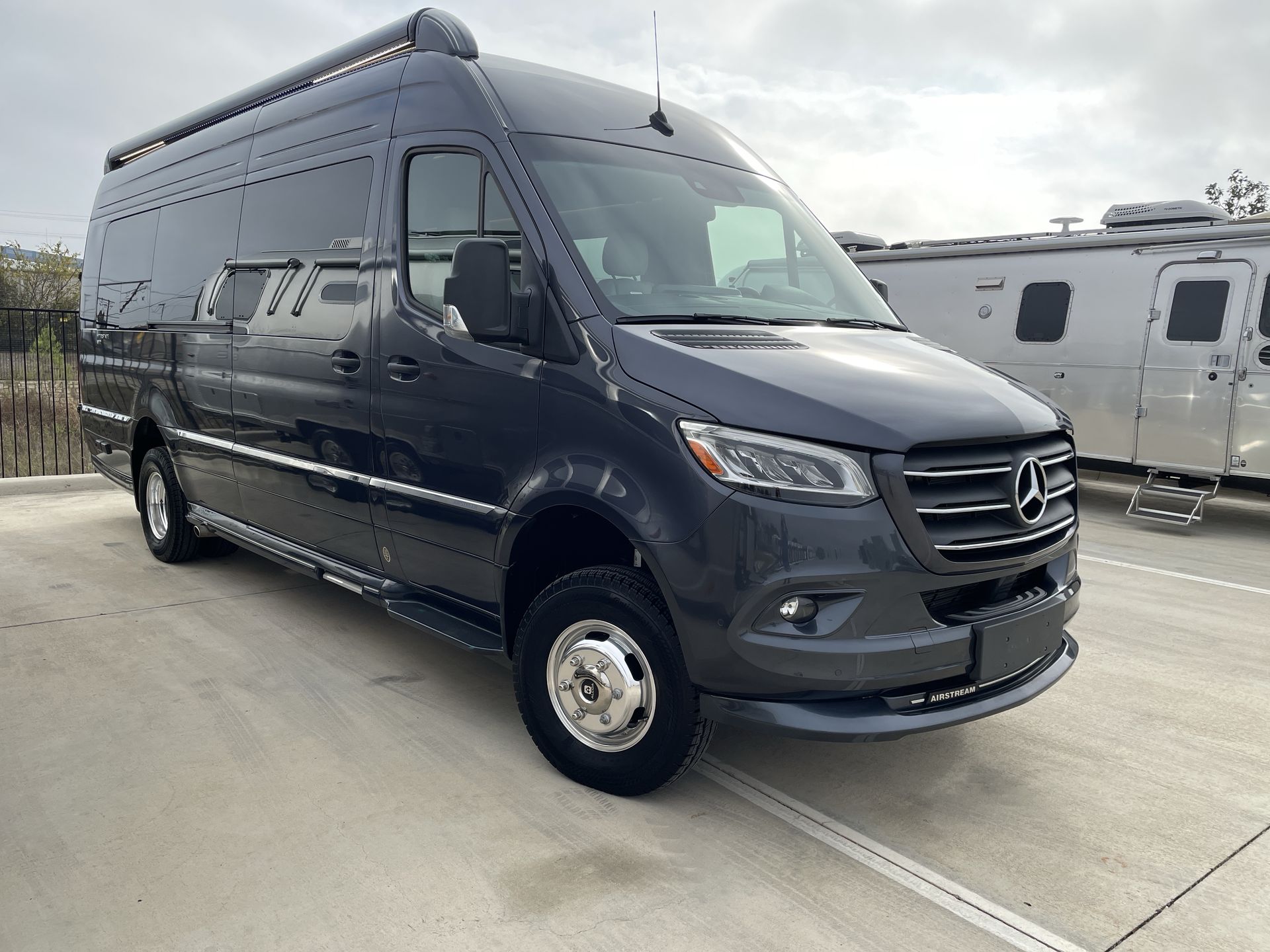 2025 Airstream 24GL Base