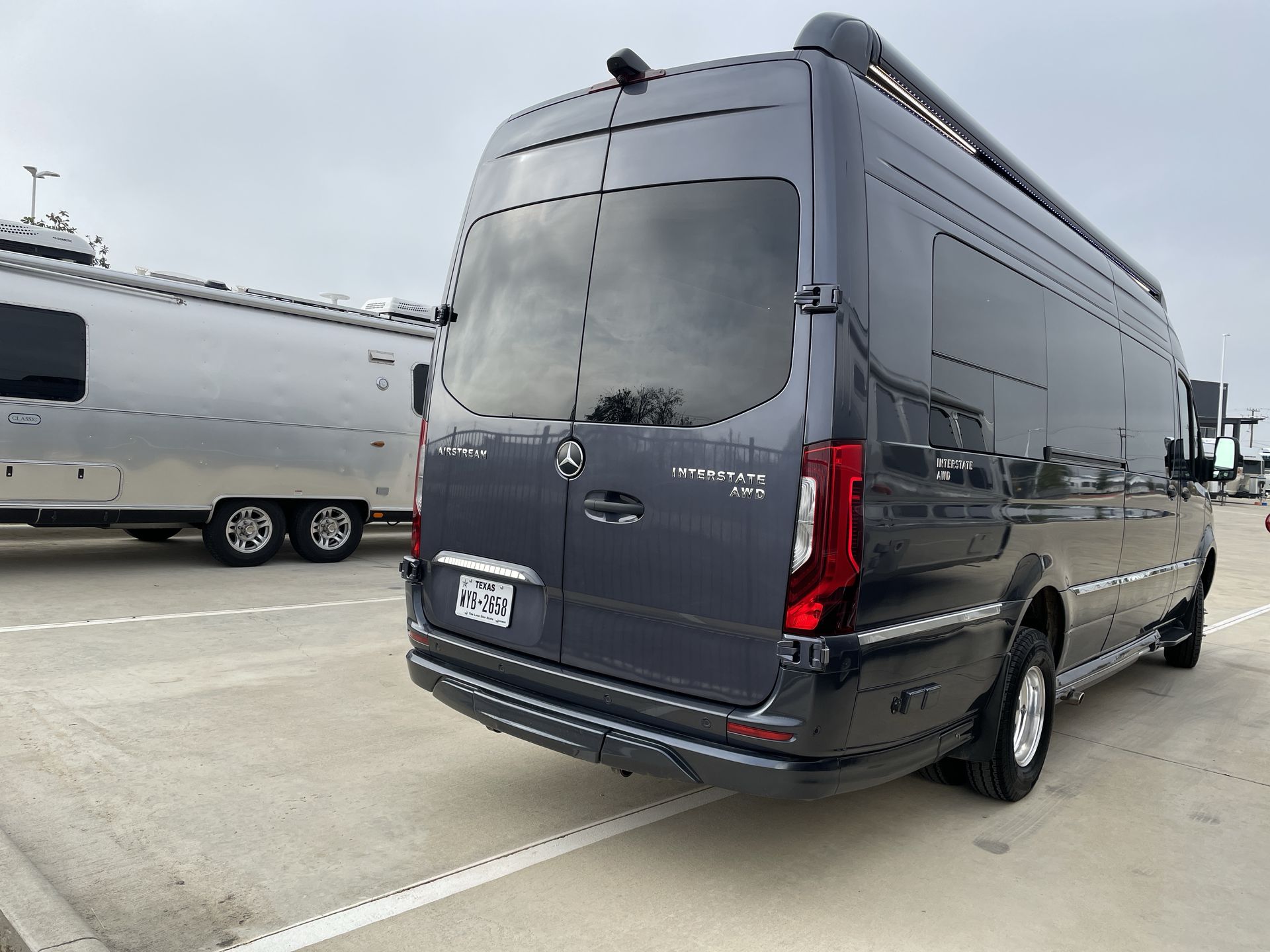 2025 Airstream 24GL Base