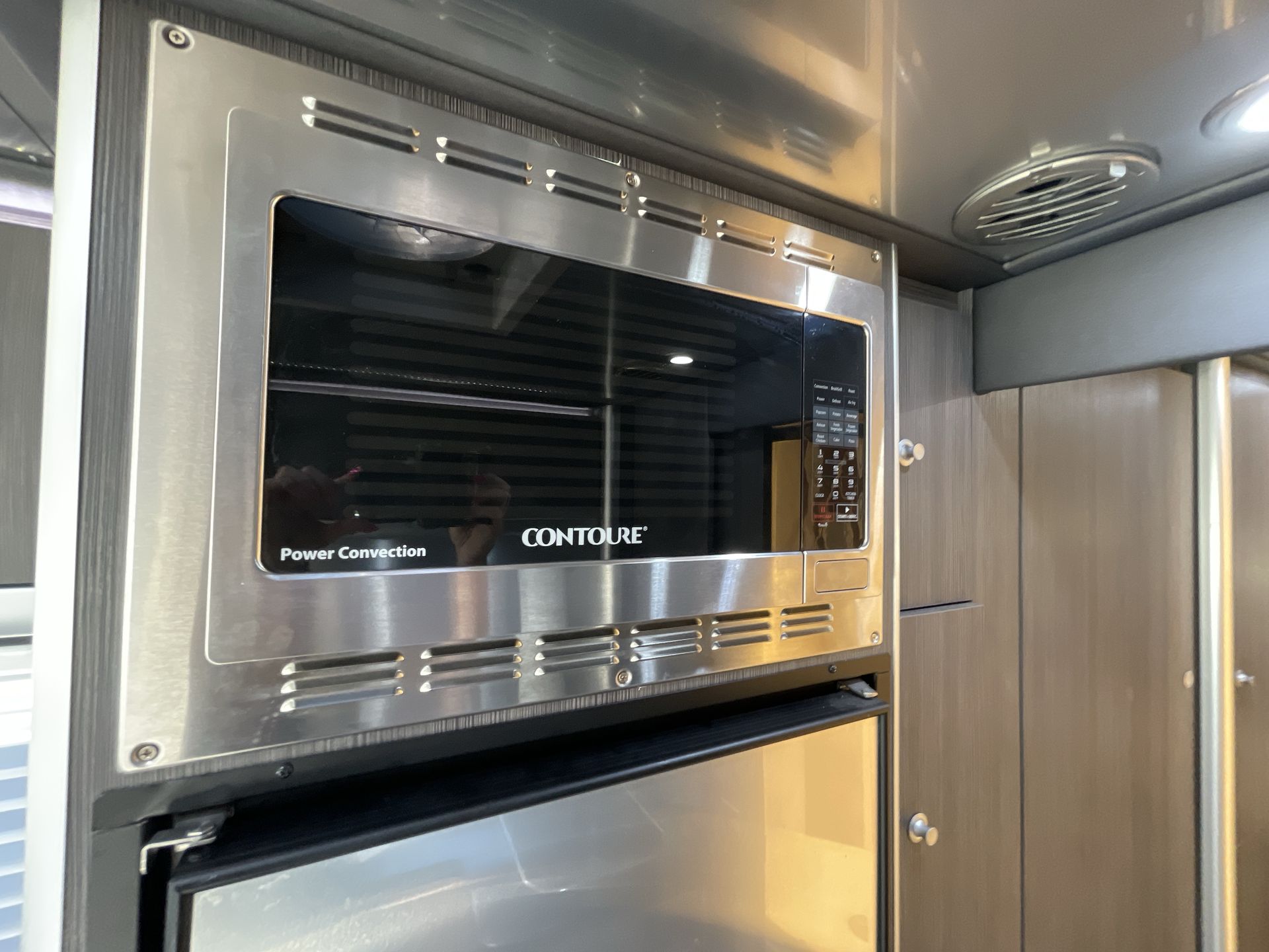 2020 Airstream Murphy Suite Base