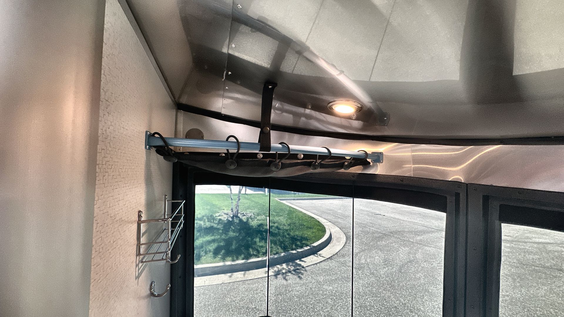 2025 Airstream 16X Base