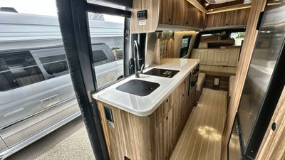 2025 Airstream 24 GT Base