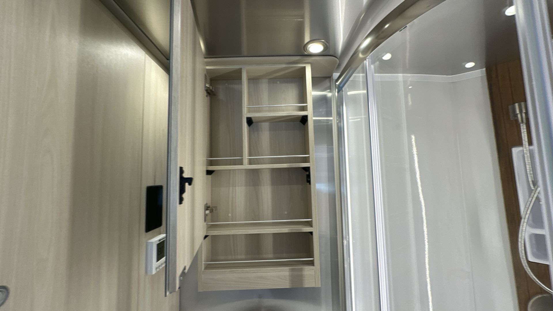 2026 Airstream Murphy Suite Base