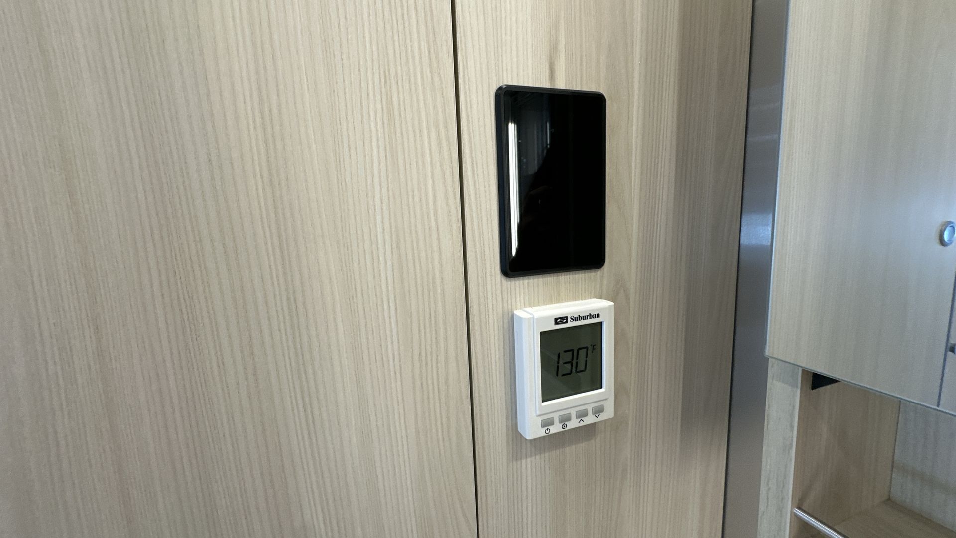 2026 Airstream Murphy Suite Base