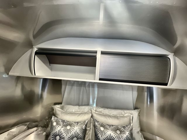 2025 Airstream 16RB Base