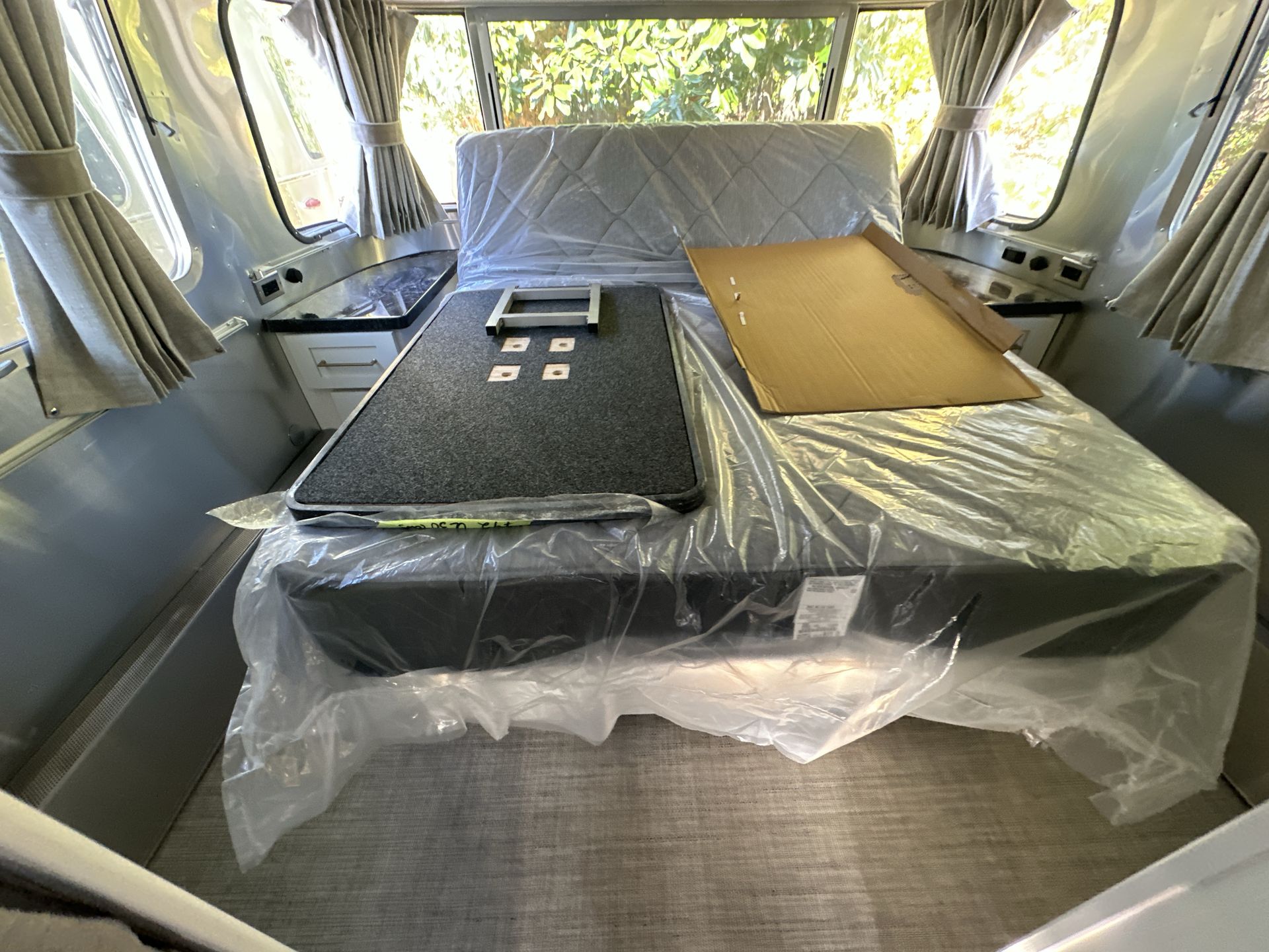 2025 Airstream 30RBQ Base