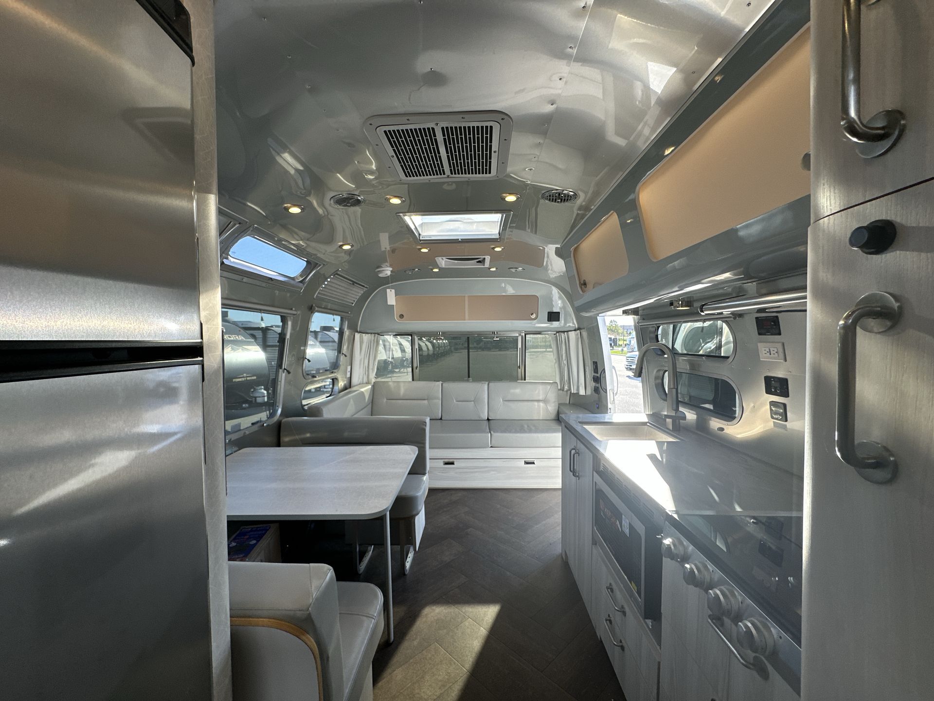 2026 Airstream 30RBQ Base
