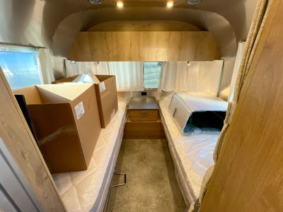 2026 Airstream 25FBT Base