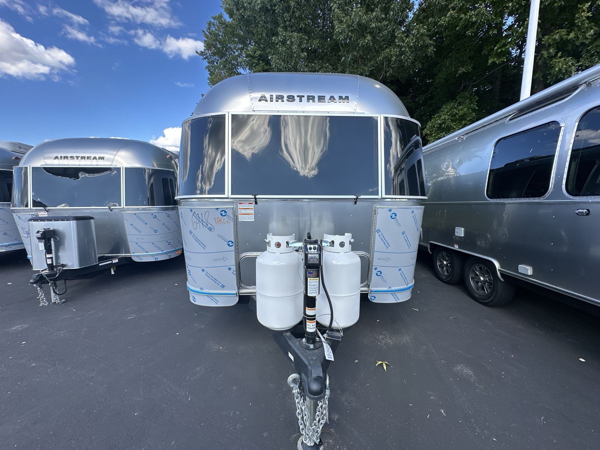 2025 Airstream 23FBT Base