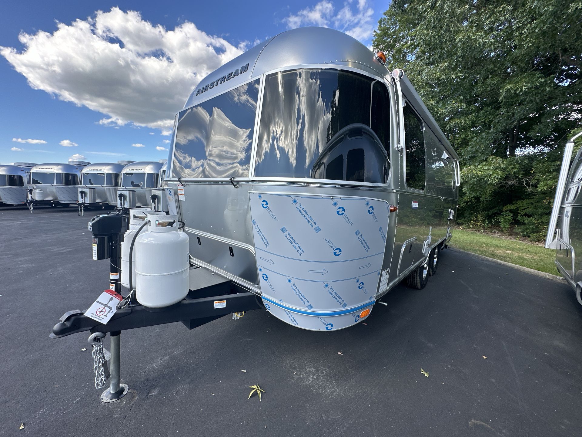2025 Airstream 23FBT Base