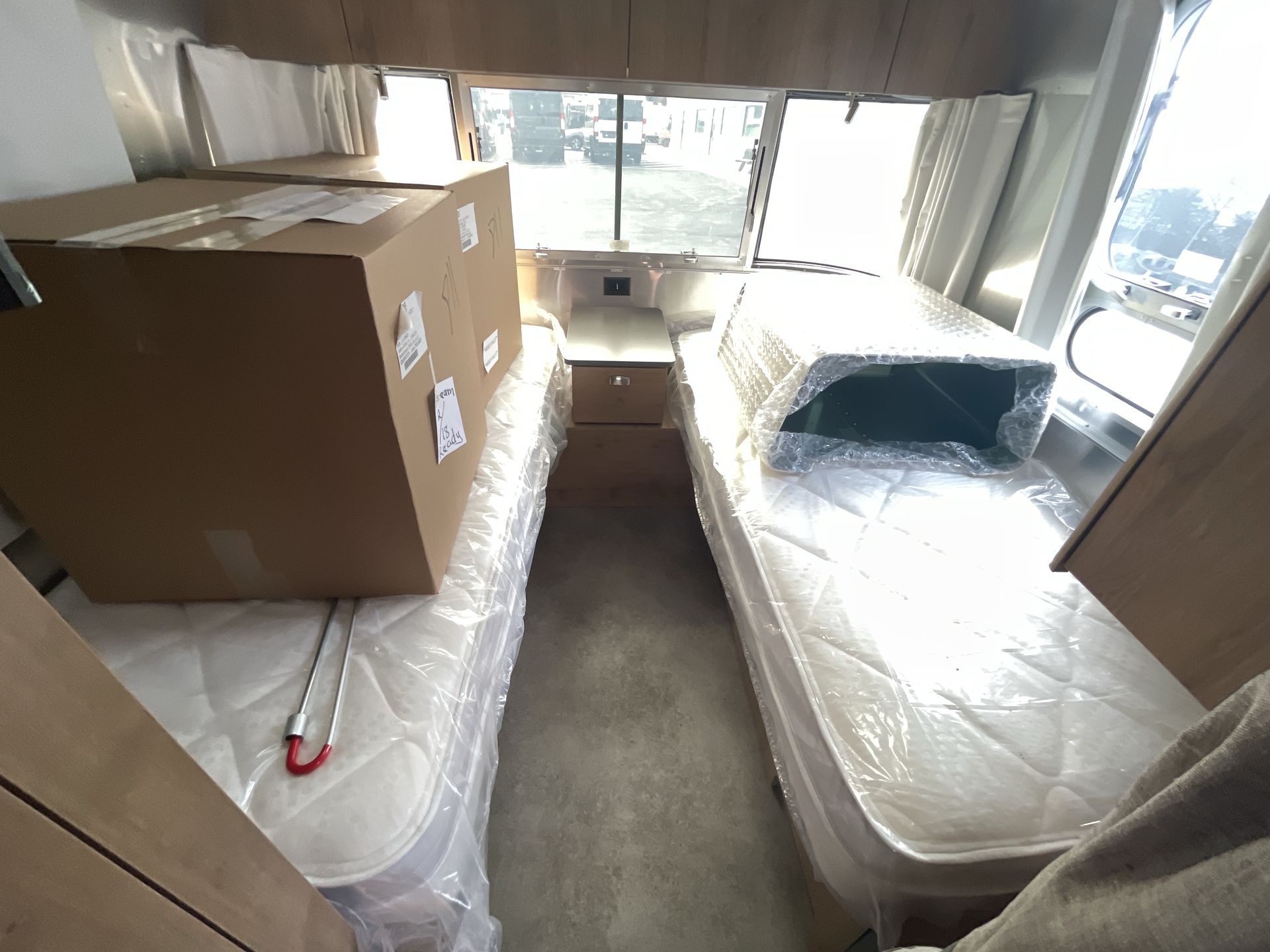 2026 Airstream 23FBT Base