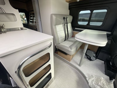 2026 Airstream Rangeline Base