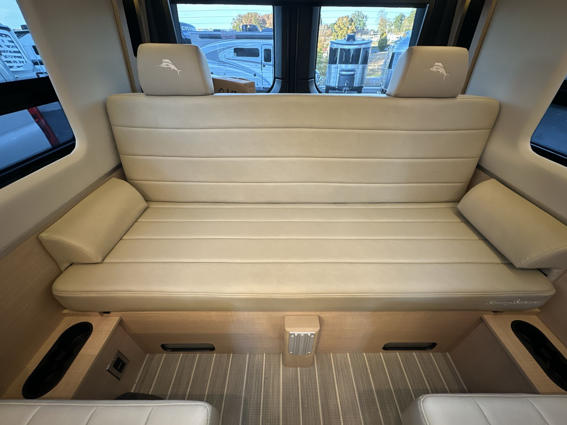 2026 Airstream 24GT Tommy Bahama Base