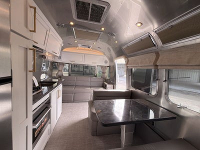 2026 Airstream 28RBQ Base
