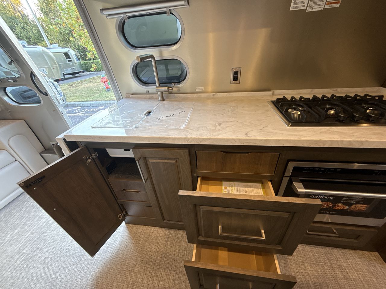 2026 Airstream 30RBQ Base