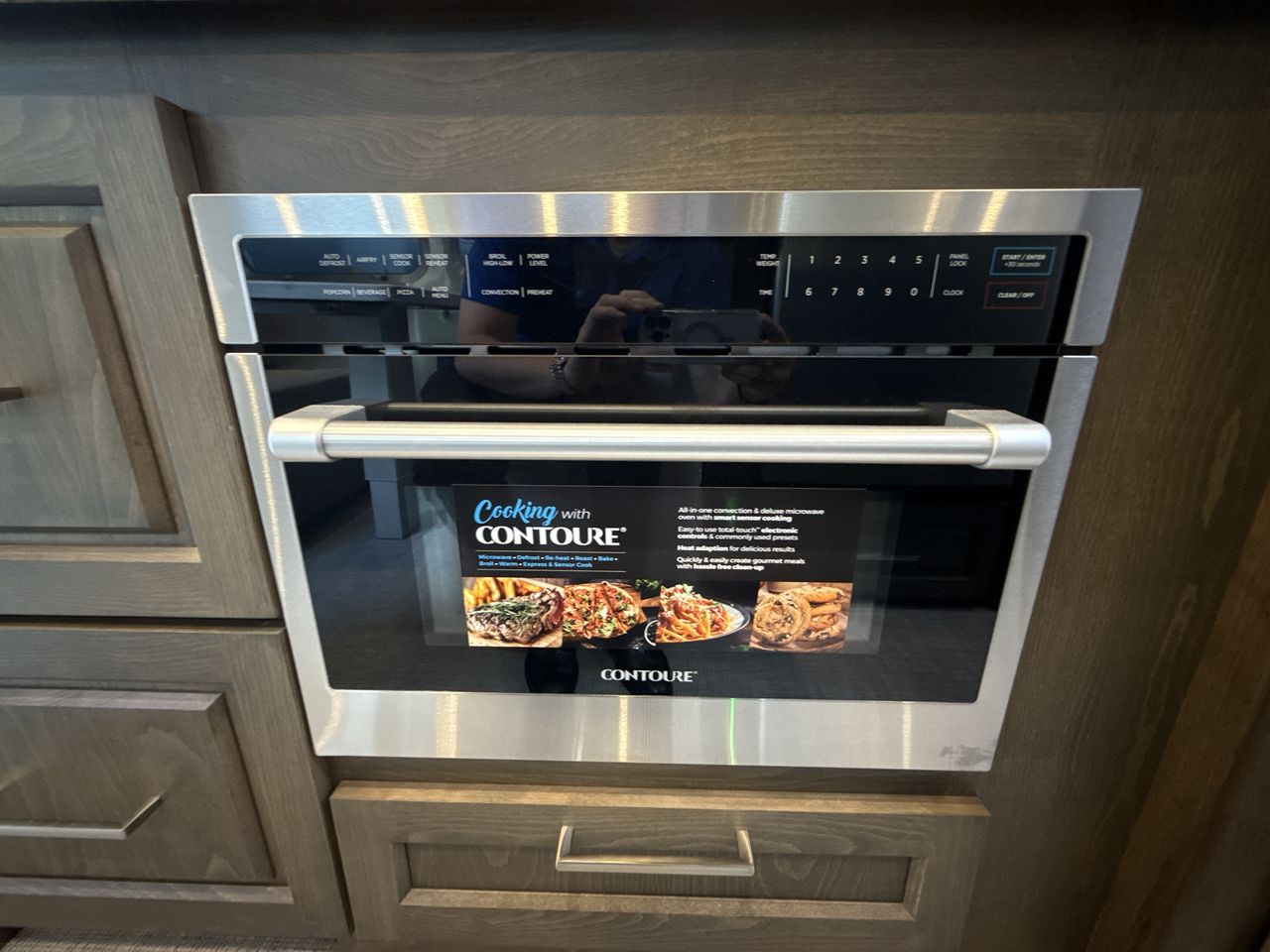 2026 Airstream 30RBQ Base