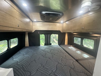 2026 Airstream Rangeline Base