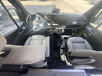 2026 Airstream 24GL Base