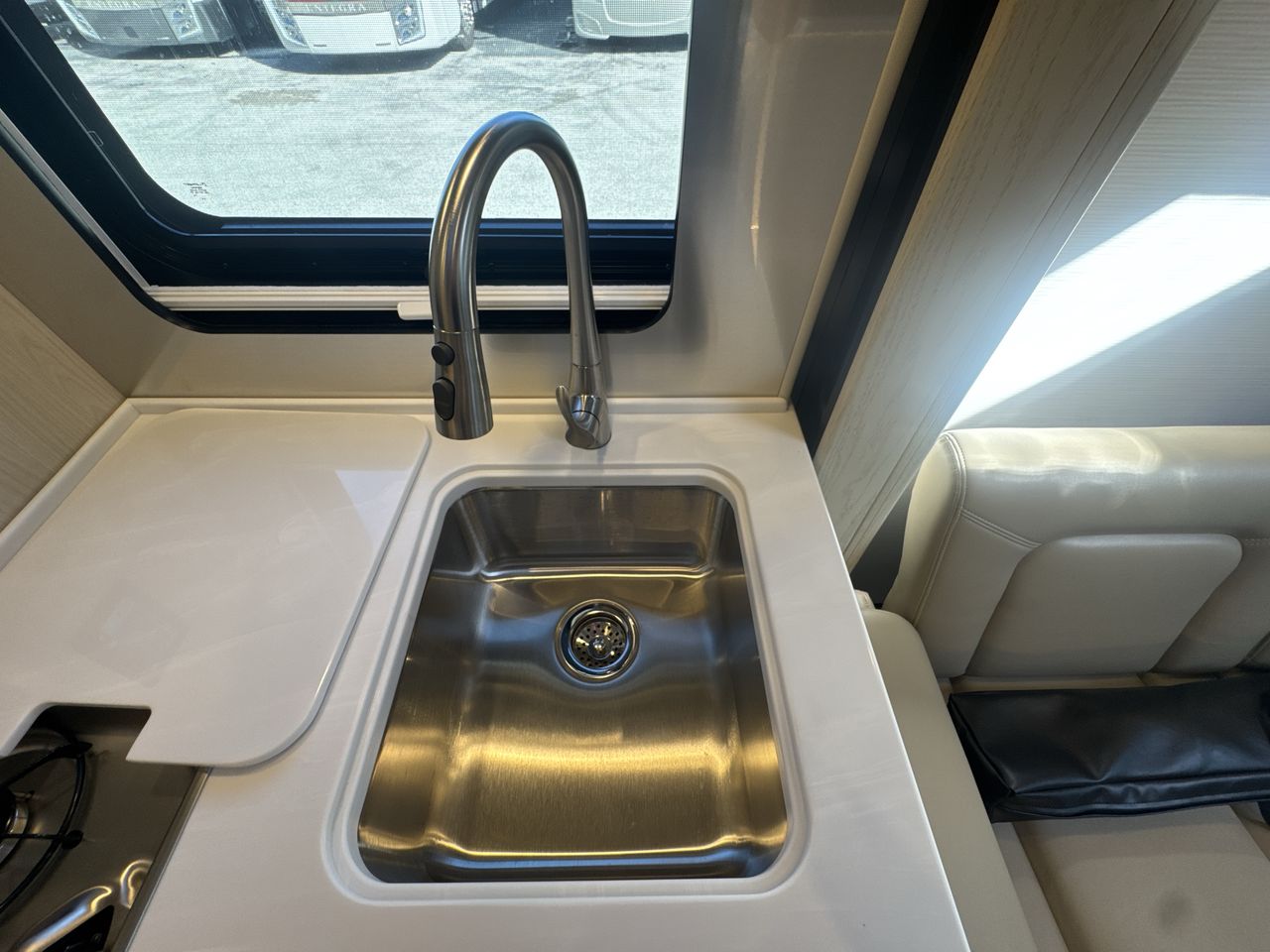 2026 Airstream Murphy Suite Base