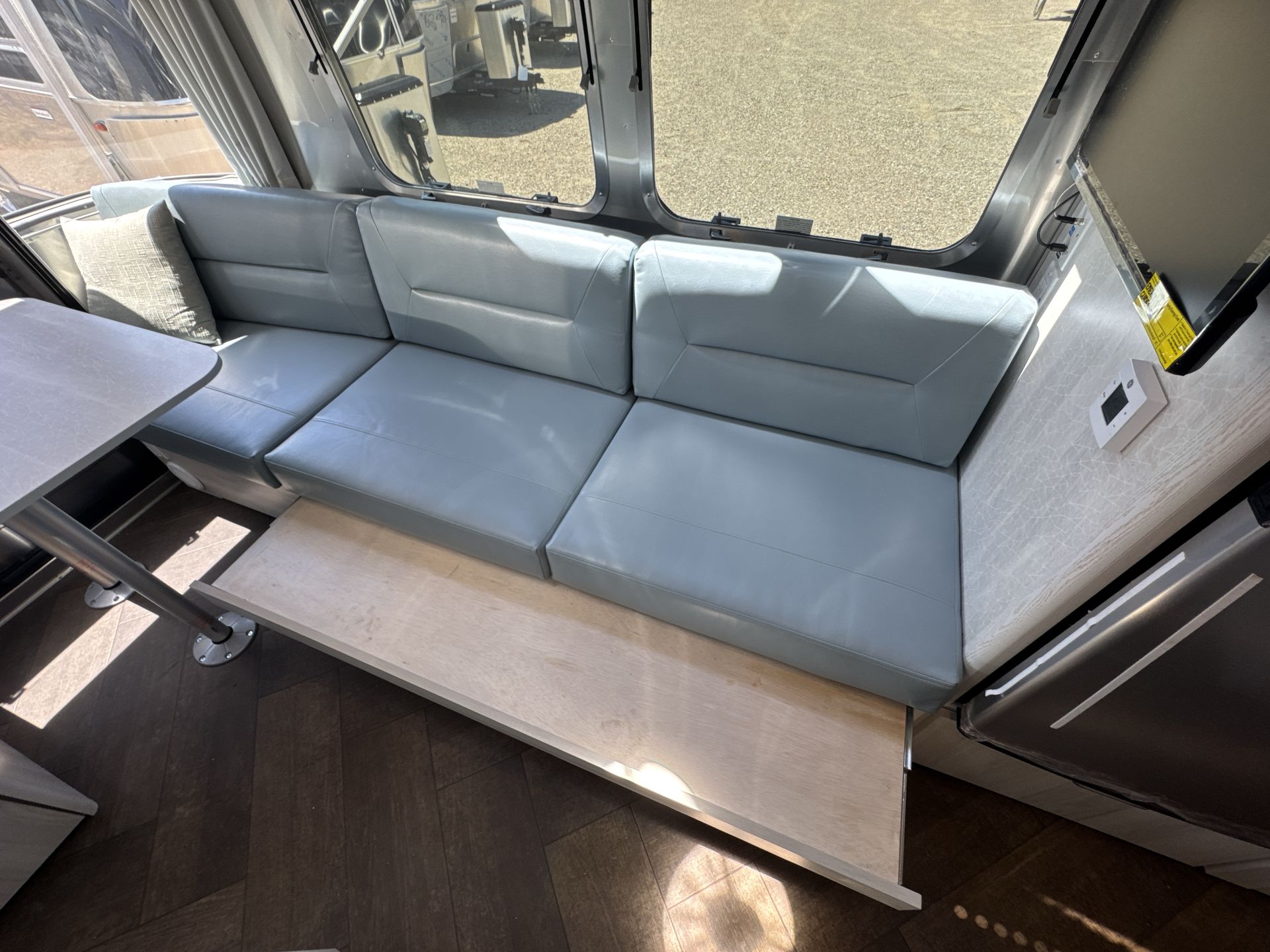 2026 Airstream 25FBQ Base