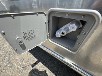 2026 Airstream 27FBQ Base