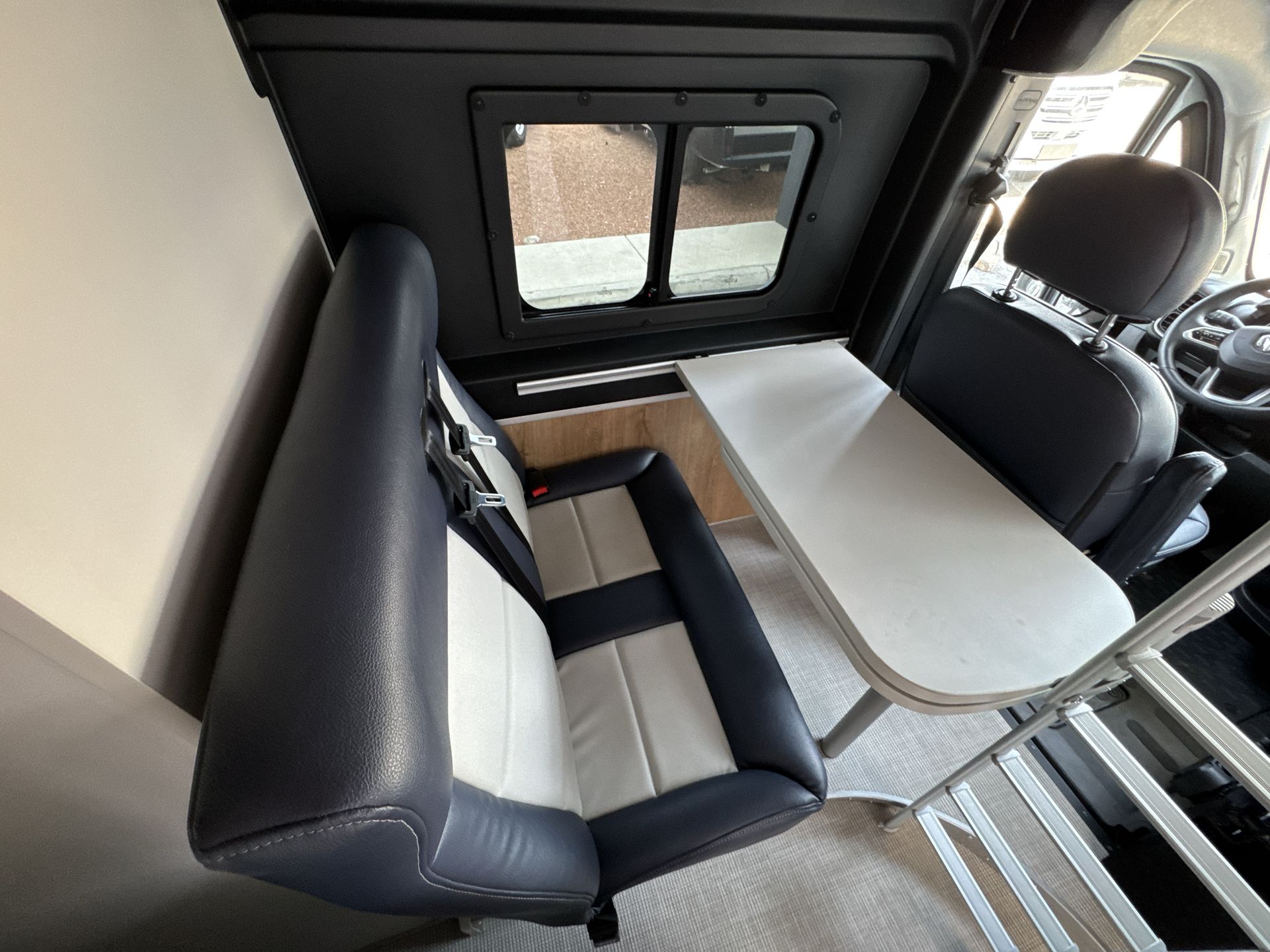 2026 Airstream Rangeline Base