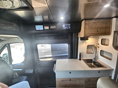 2026 Airstream Rangeline Base