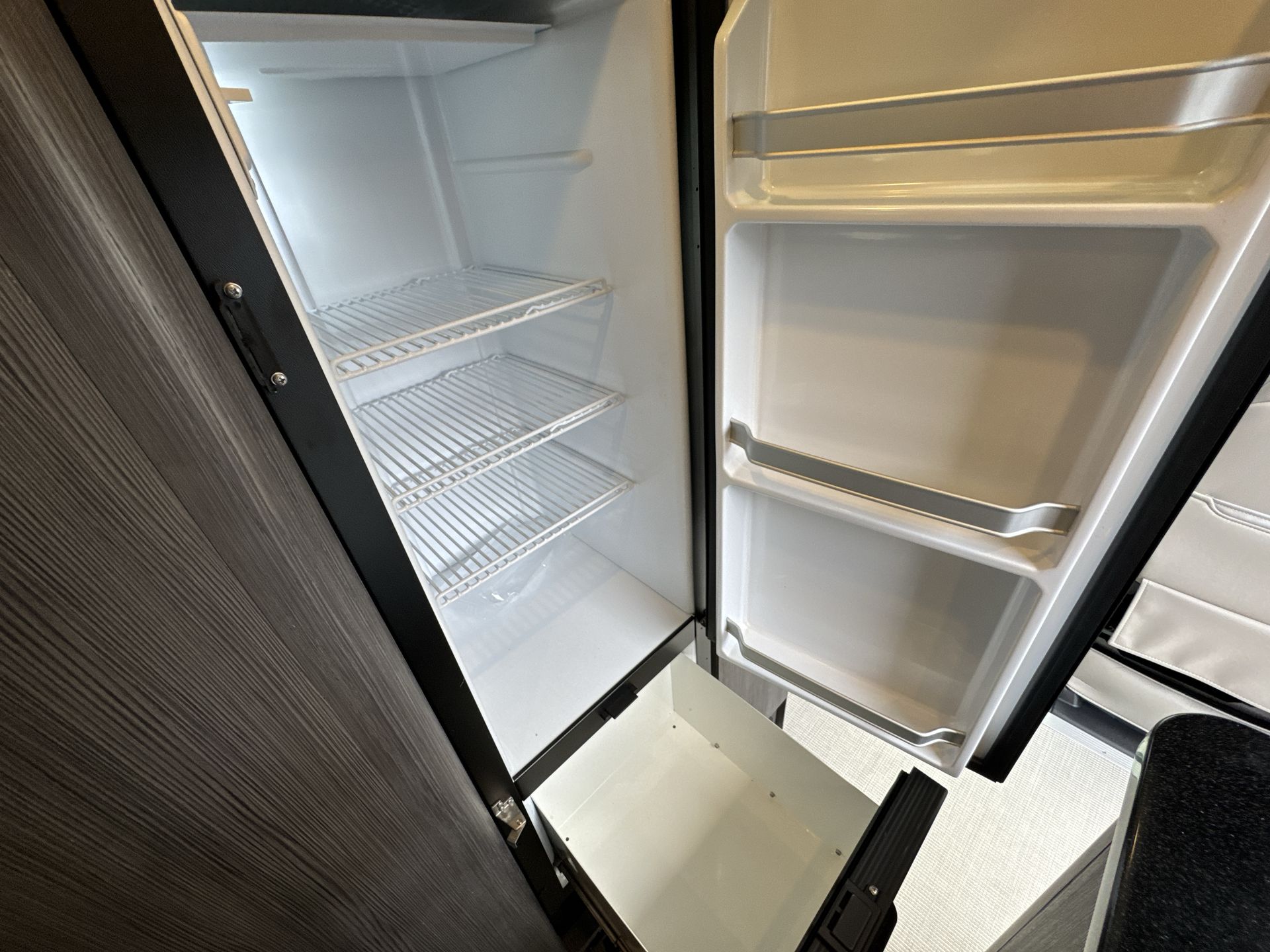 2025 Airstream 24GT Base