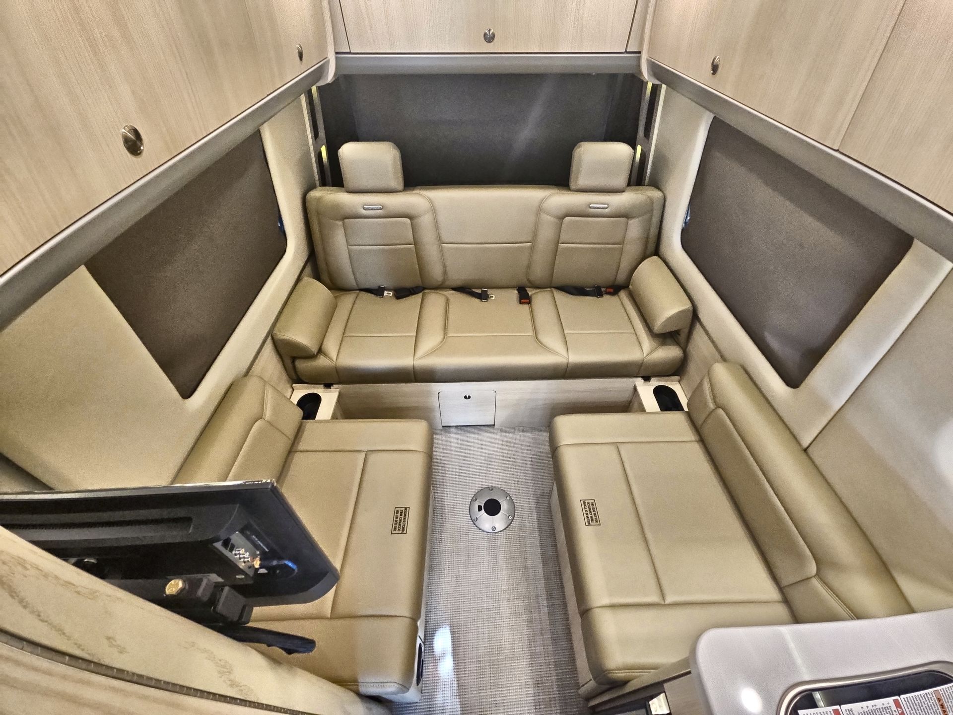 2025 Airstream 24GL Base