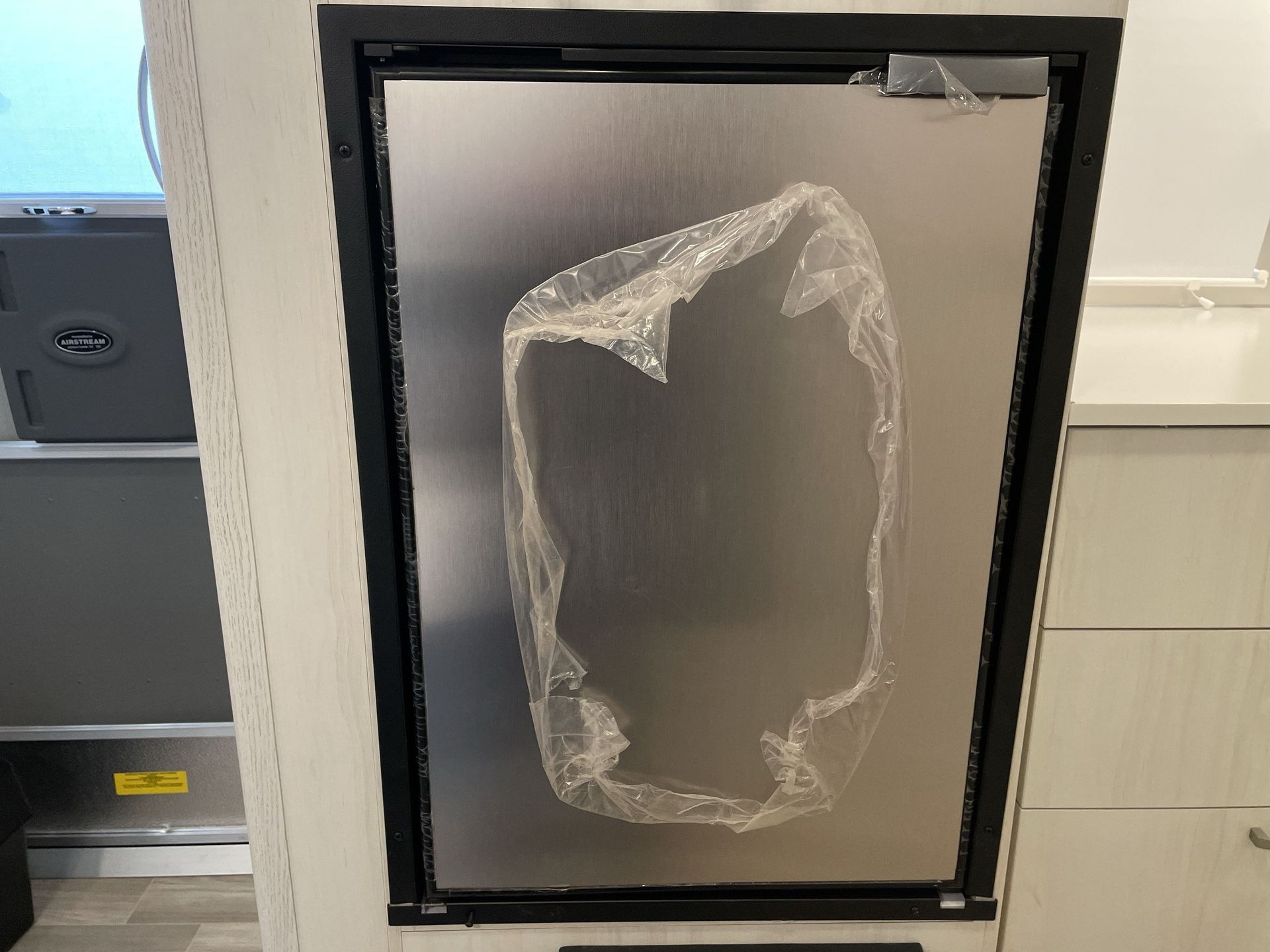 2025 Airstream 20FB Base