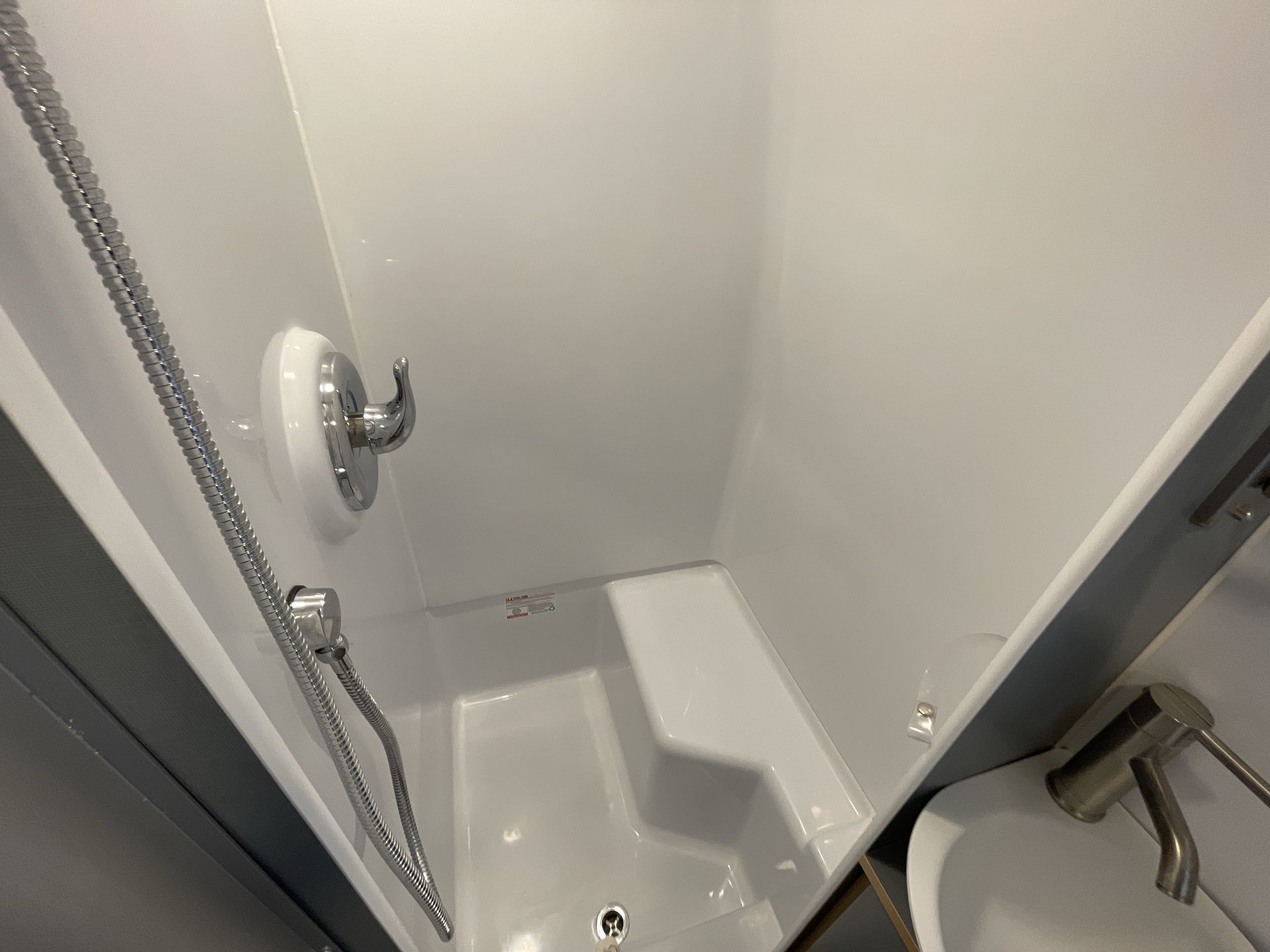 2026 Airstream 22RB Base