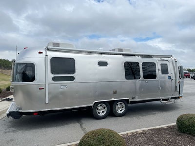 2026 Airstream 28RBQ Base