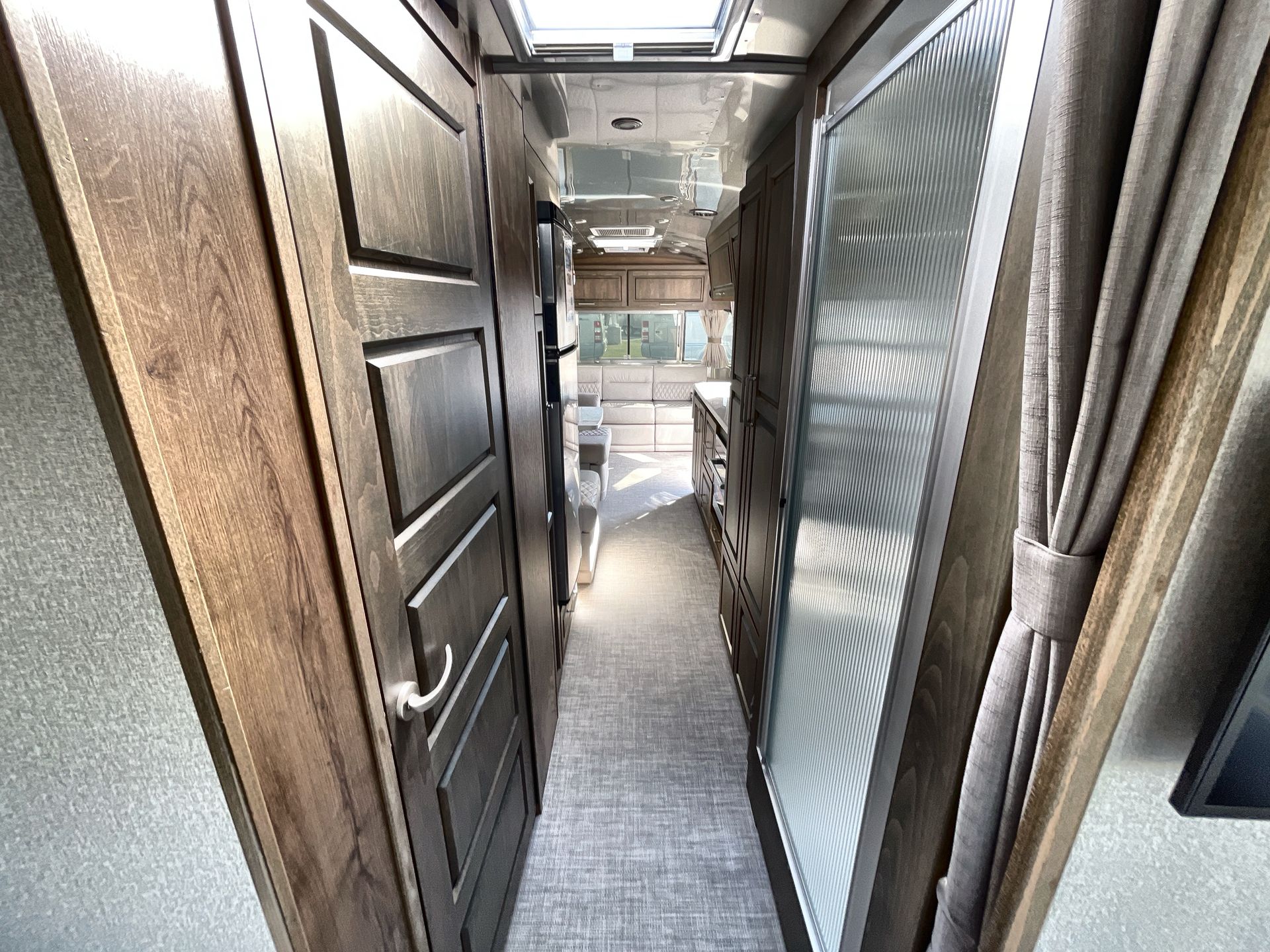 2026 Airstream 30RBQ Base