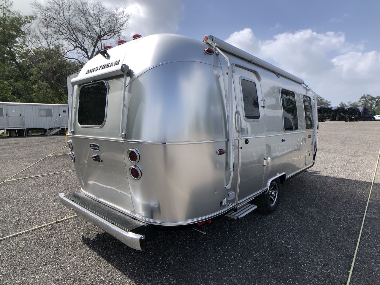 2026 Airstream 22FB Base